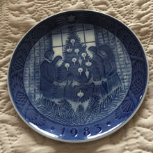 Load image into Gallery viewer, Royal Copenhagen Christmas Plate 1983
