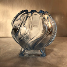 Load image into Gallery viewer, Bagley Glass Art Deco Equinox Posy Vase
