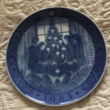 Load image into Gallery viewer, Royal Copenhagen Christmas Plate 1983
