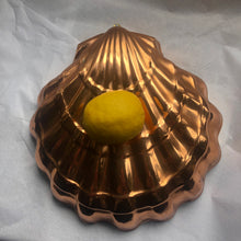 Load image into Gallery viewer, Large copper shell kitchen mould
