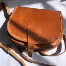 Load image into Gallery viewer, Vintage Leather Salisburys Handbag ~ 1980s
