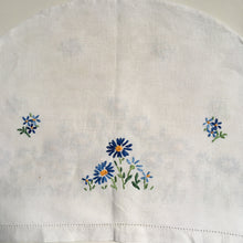 Load image into Gallery viewer, Bread proving cover or tea cosy  - blue flowers
