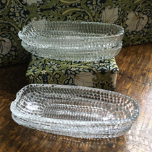 Load image into Gallery viewer, Dartington Crystal Sweetcorn dishes
