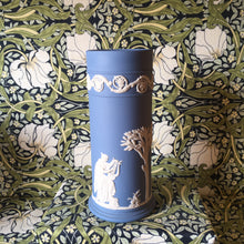 Load image into Gallery viewer, Jasperware Spill Vase Wedgwood - 70s
