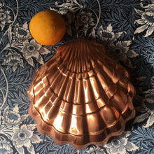 Load image into Gallery viewer, Copper shell kitchen mould
