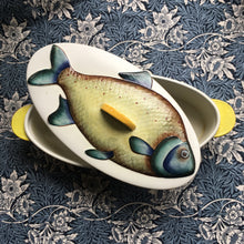 Load image into Gallery viewer, Hand~painted Radford fish serving dish
