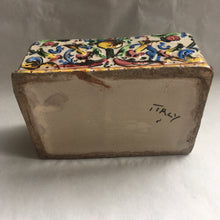 Load image into Gallery viewer, Italian studio pottery trinket box
