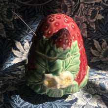 Load image into Gallery viewer, Strawberry preserve pot
