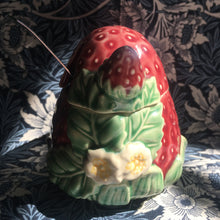 Load image into Gallery viewer, Strawberry preserve pot
